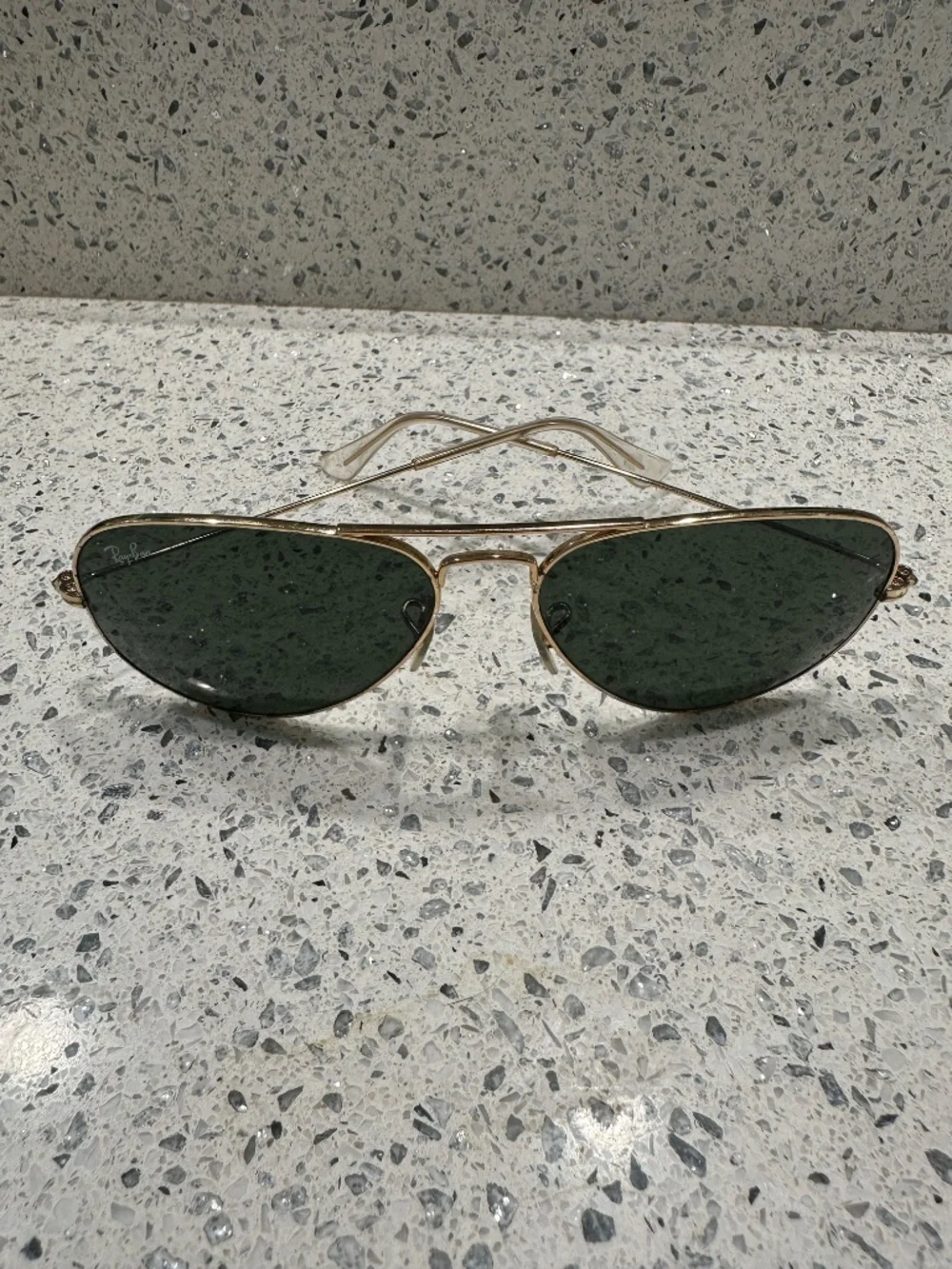 Ray-Ban Classic Aviator in Polished Arista Gold